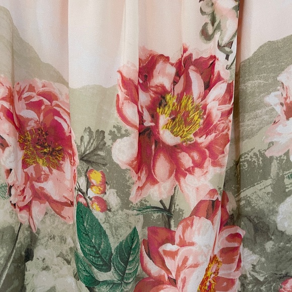 White House Black Market WHBM Off Shoulder Pink Floral Peony Blouse L NWT - Picture 4 of 5